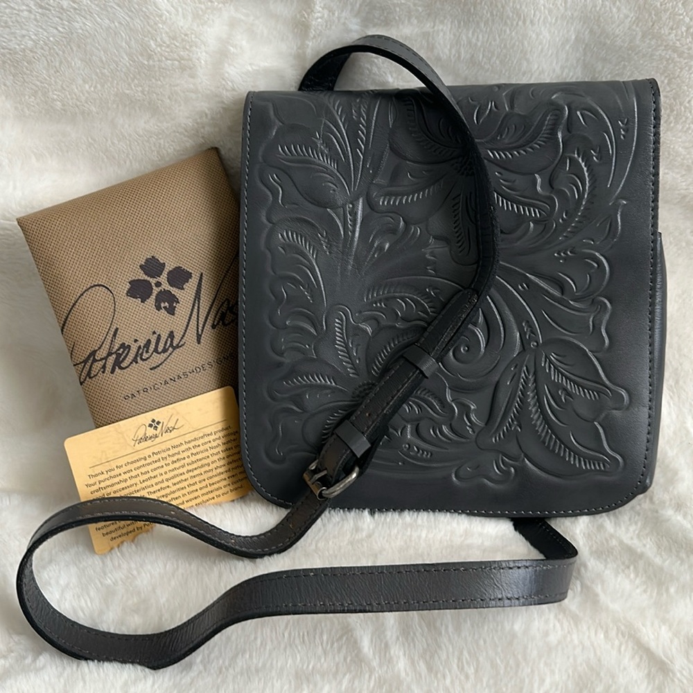 Patricia Nash purse, crossbody, gray smoke